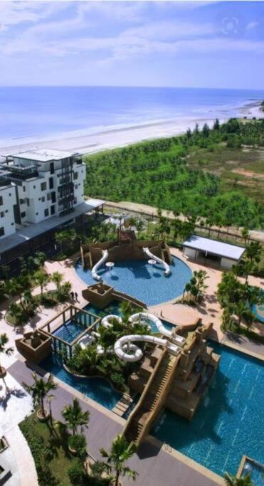 Beachfront Villa At Swiss Garden Resort Residences - Min 2 Nights Stay Kuantan Exteriör bild