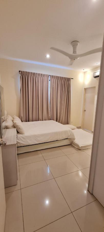 Beachfront Villa At Swiss Garden Resort Residences - Min 2 Nights Stay Kuantan Exteriör bild