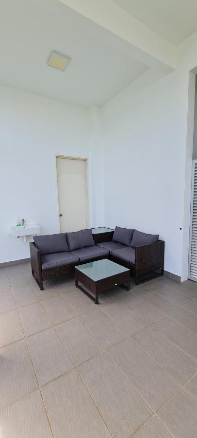 Beachfront Villa At Swiss Garden Resort Residences - Min 2 Nights Stay Kuantan Exteriör bild